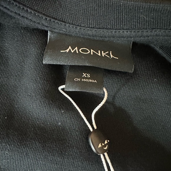 Monki Black Discontinued Cute Glittery Gold Stars Sweatshirt Jumper Top NWT XS-S - Picture 10 of 14